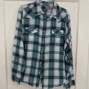 Wrangler Vintage Women’s Ranch Shirt Teal and White Plaid Button‎ Down Shirt